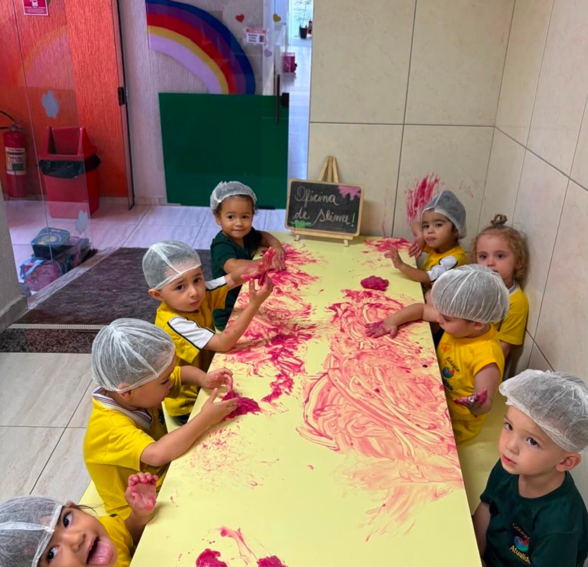 Alunos em atividade artística